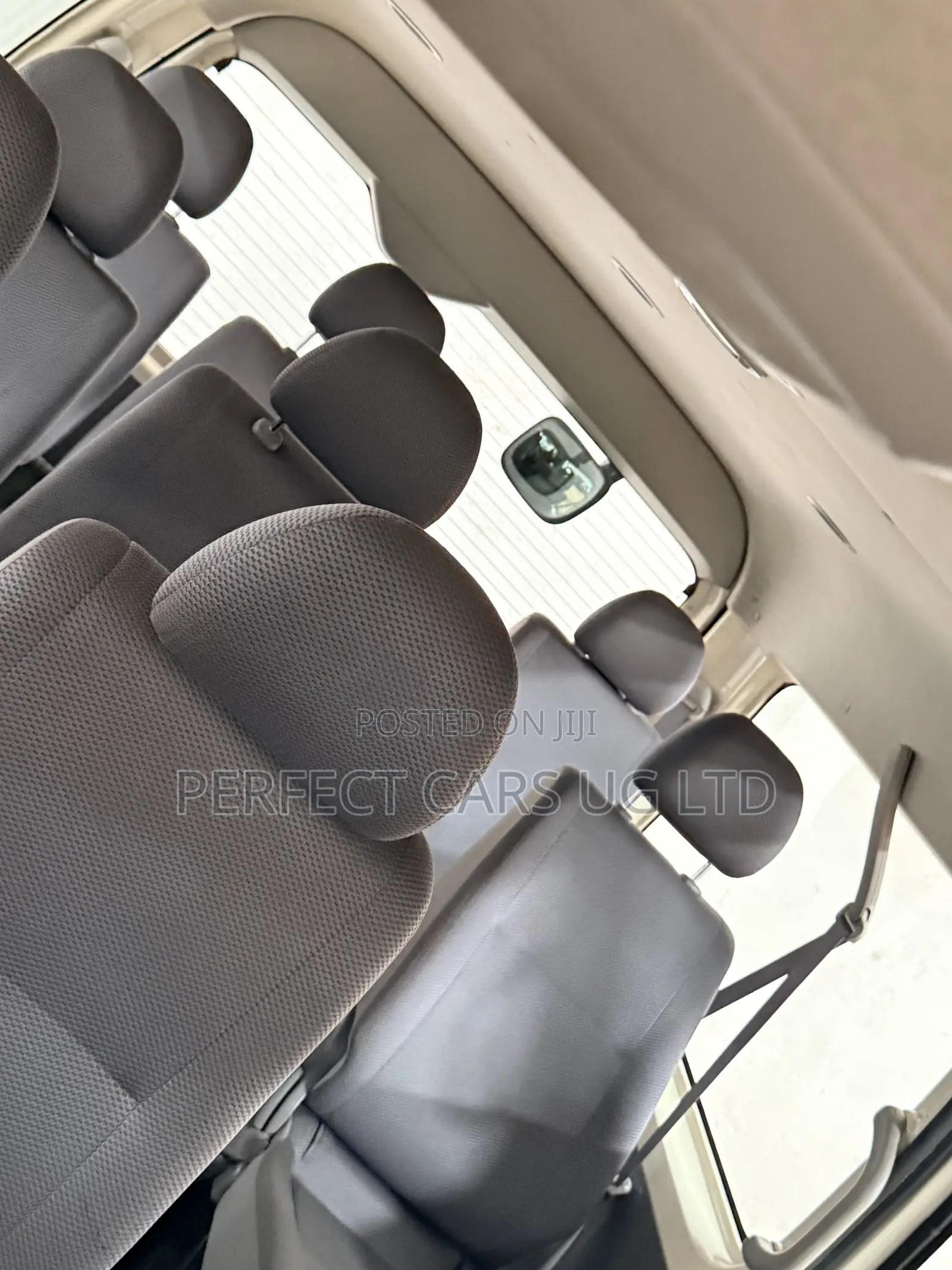 Toyota HiAce 2011 Beige
