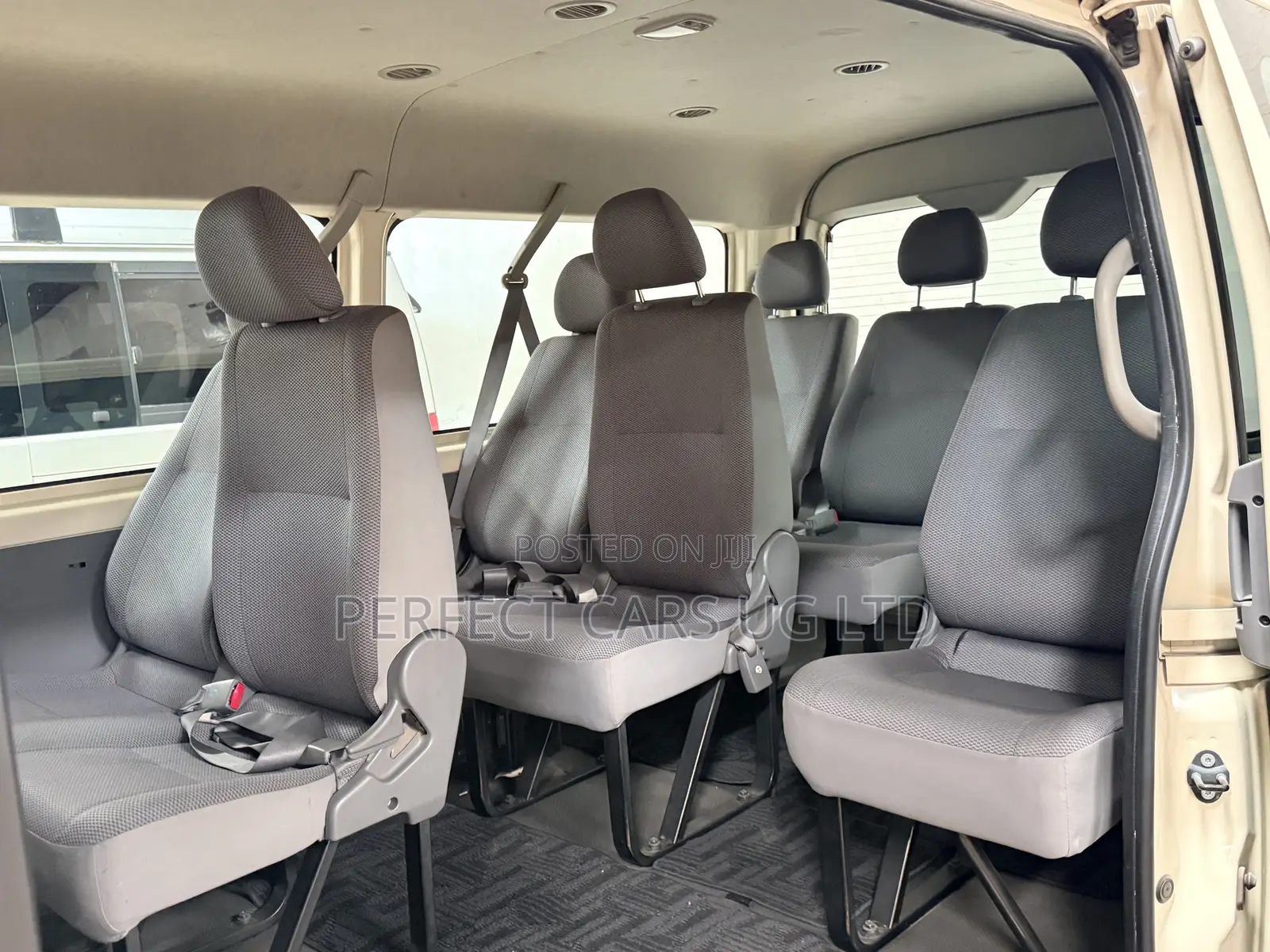 Toyota HiAce 2011 Beige