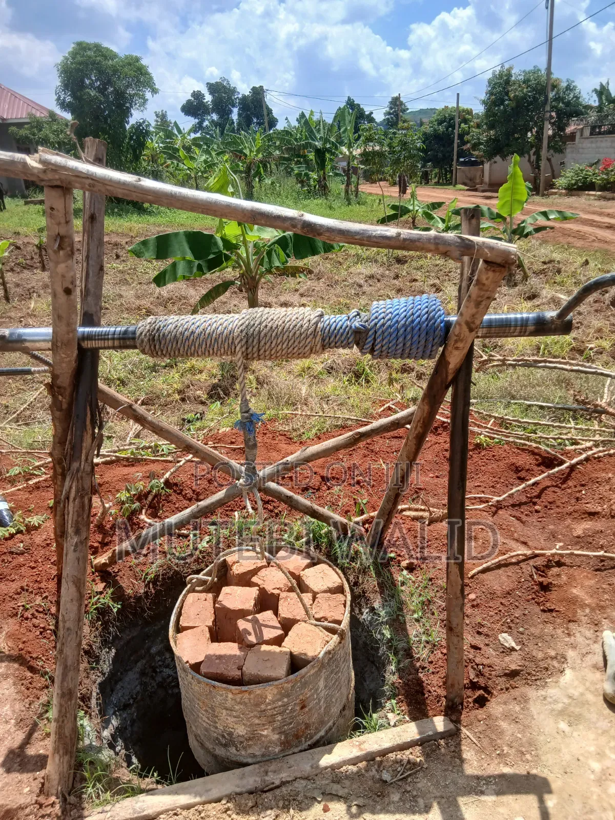 Shallow Wall Construction Pure Water From the Source