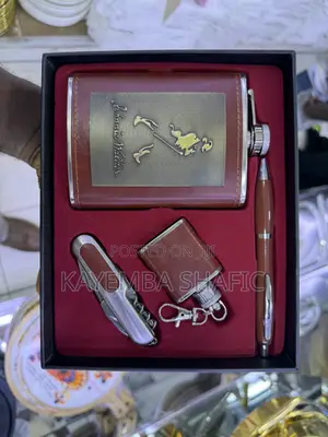 Johnnie Walker Premium Hip Flask Accessory Gift Set (4-Piece)
