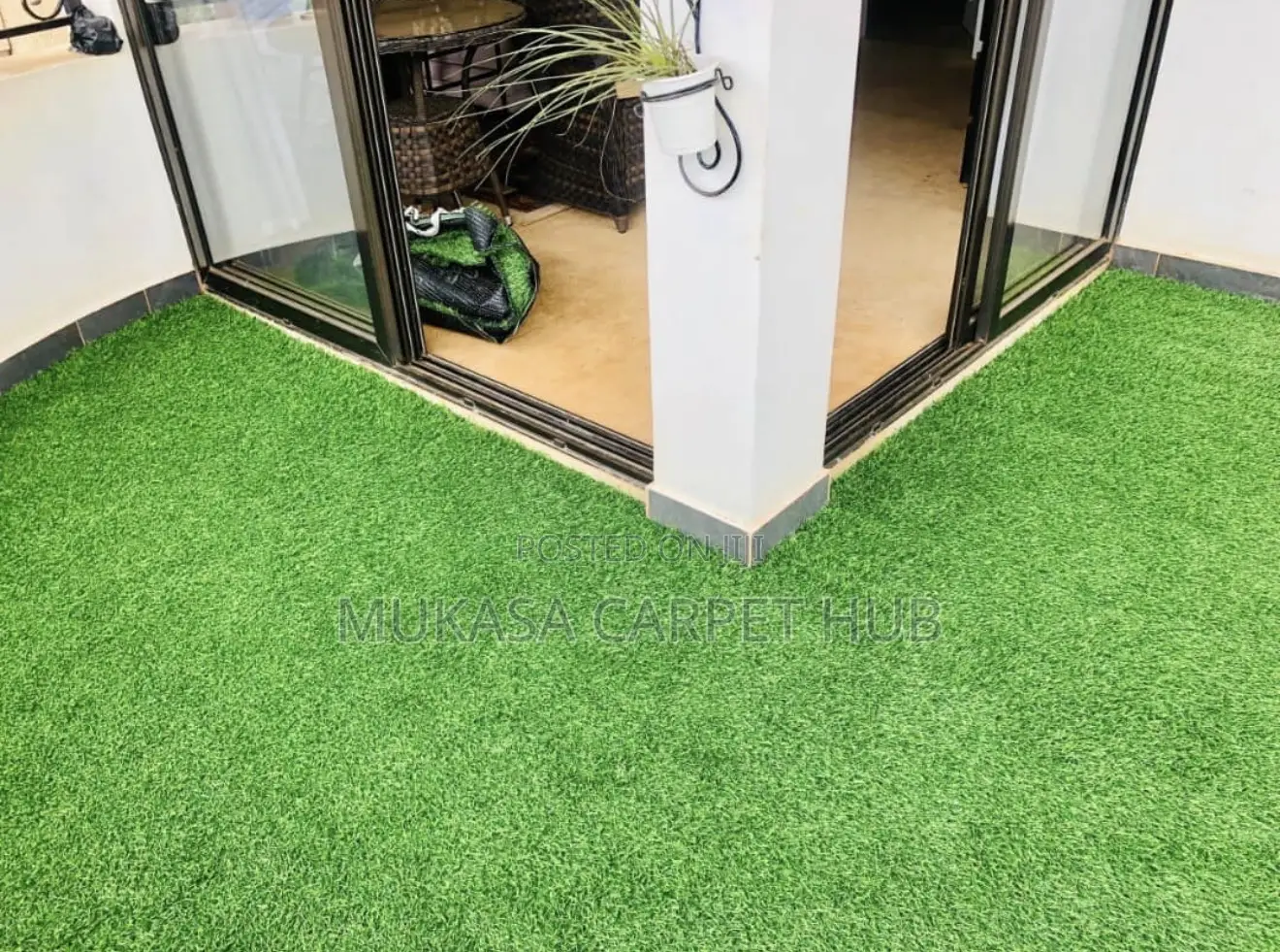 High-Quality Green Grass Carpet – Indoor Outdoor Use