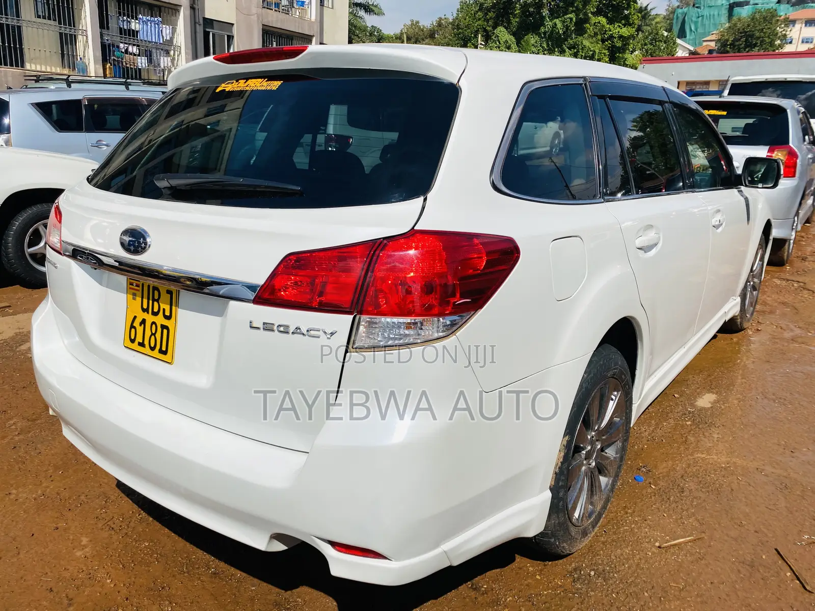 Subaru Legacy 2009 White