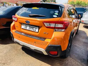 Subaru XV 2017 Orange