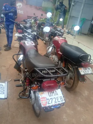 Bajaj Boxer 125 2025 Red