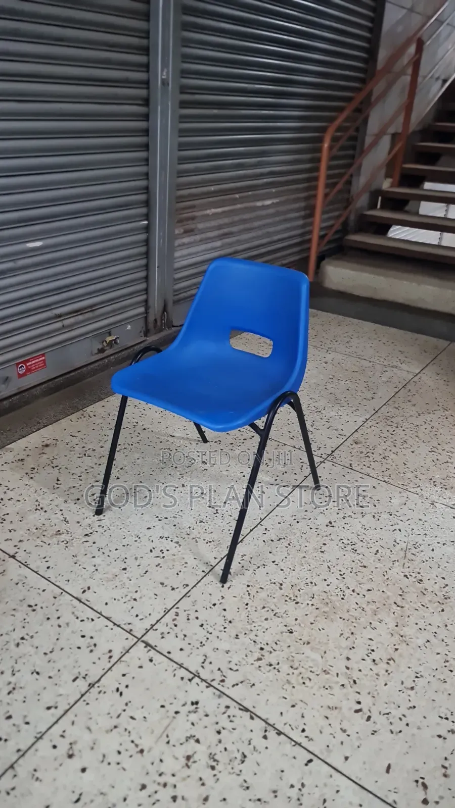 Curved Legs Plastic Chairs Plastic Chairs