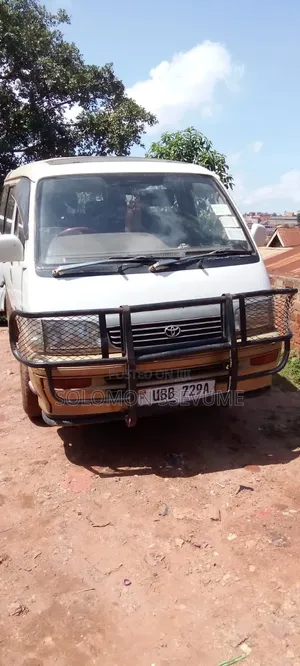 Toyota HiAce 1993 Beige
