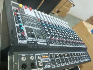 Yamaha Mixer 12