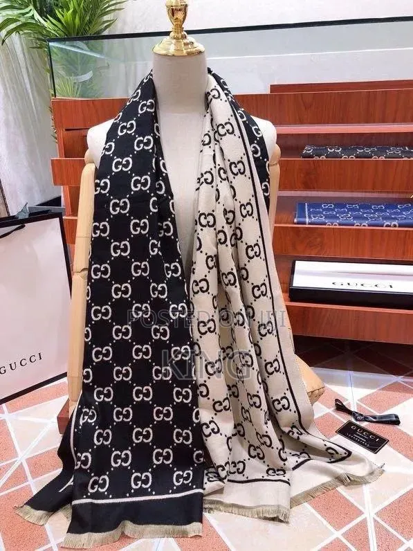 Burberry Classic Scarfs