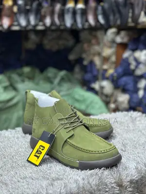 Cat Olive Terrain Casual