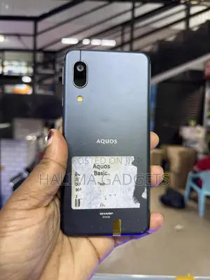 Sharp Aquos Sense 3 Basic SHV48 32 GB Black