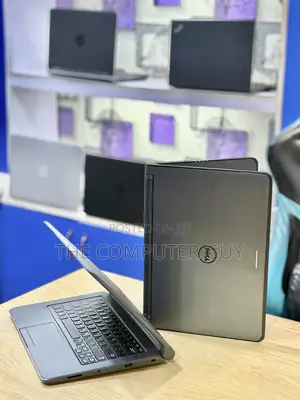 New Laptop Dell Latitude 13 3340 8GB Intel Core i7 HDD+SSD 500GB