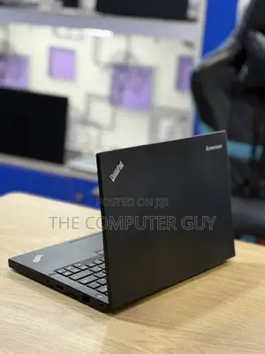 Laptop Lenovo ThinkPad X250 4GB Intel Core i5 HDD+SSD 128GB