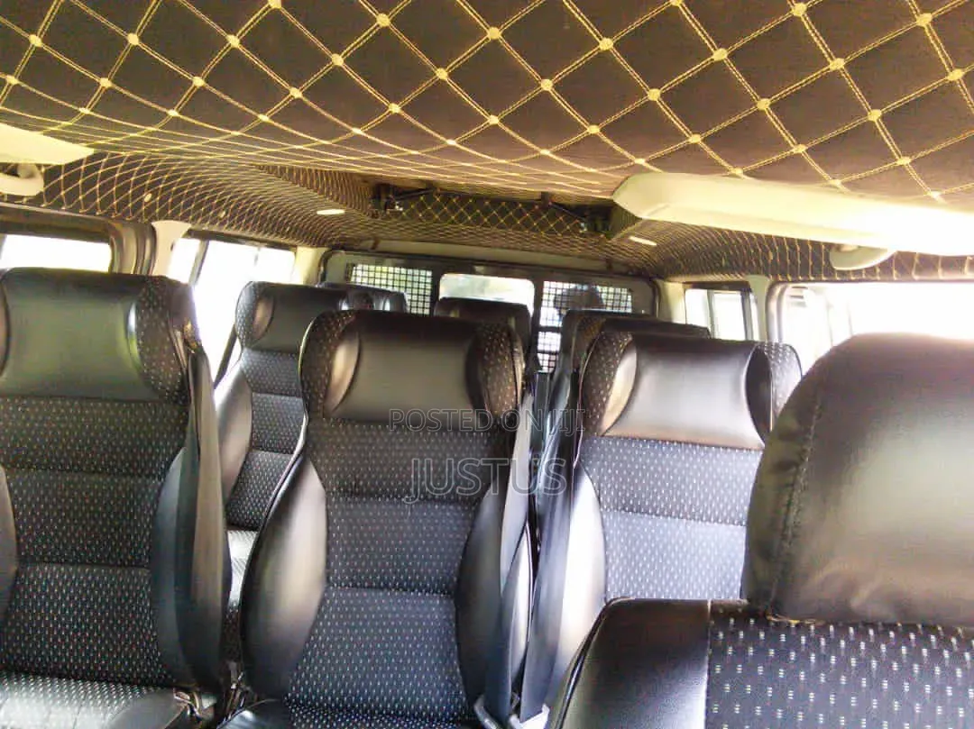 Toyota HiAce 2013 Green