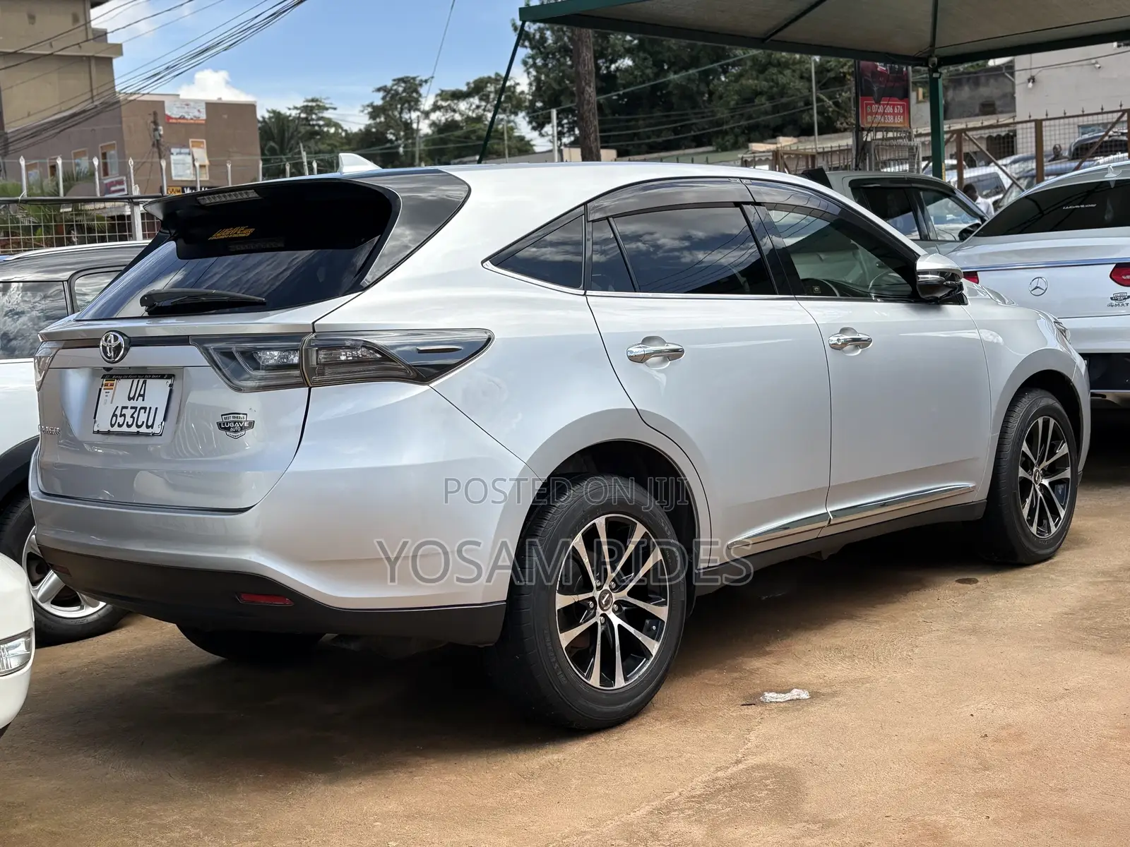 Toyota Harrier 2.0 2015 Silver