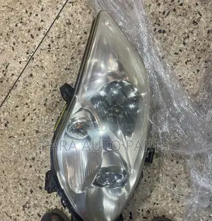 Auris Headlight