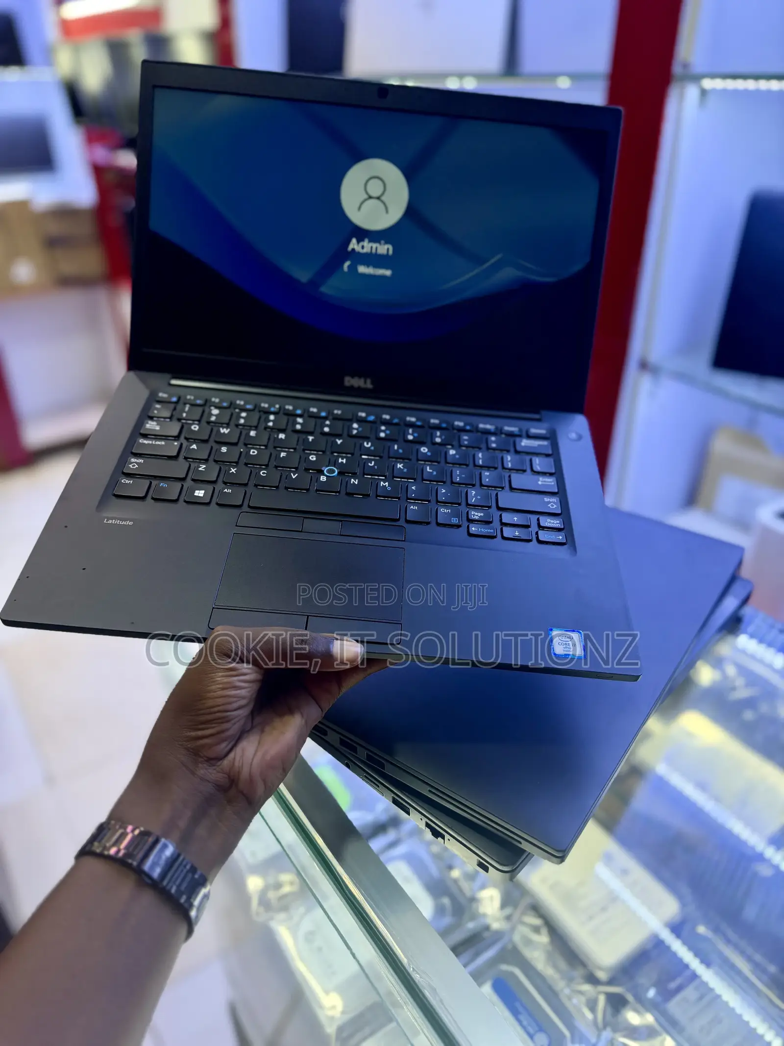 Laptop Dell Latitude 7480 8GB Intel Core i7 SSHD (Hybrid) 256GB