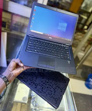Laptop Dell Latitude 7450 16GB Intel Core i5 HDD+SSD 500GB