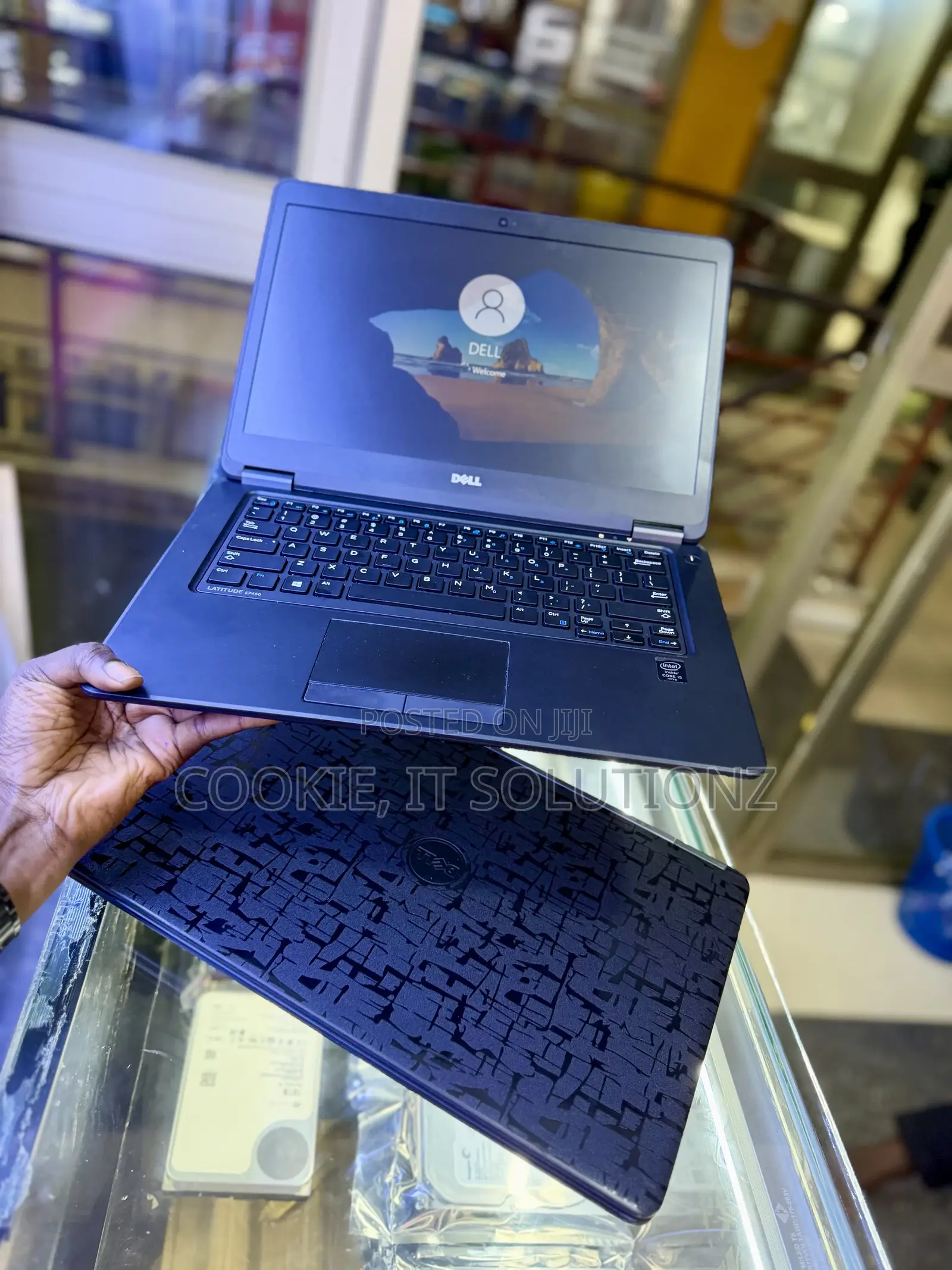 Laptop Dell Latitude 7450 16GB Intel Core i5 HDD+SSD 500GB