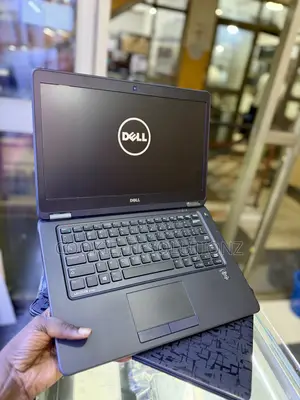 Laptop Dell Latitude 7450 16GB Intel Core i5 HDD+SSD 500GB
