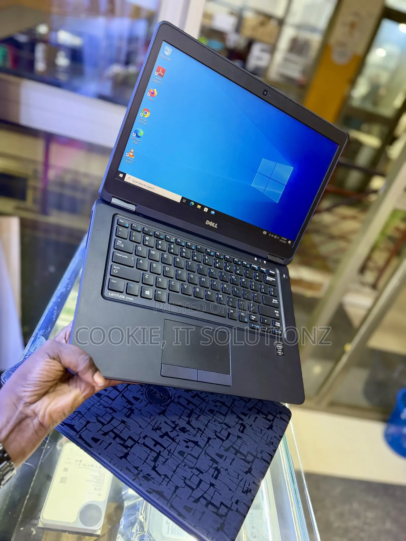 Laptop Dell Latitude 7450 16GB Intel Core i5 HDD+SSD 500GB