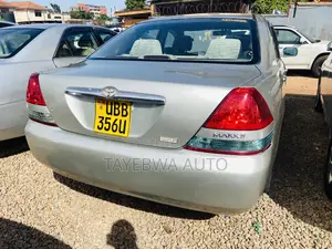 Toyota Mark II 2002 Silver
