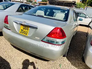 Toyota Mark II 2002 Silver