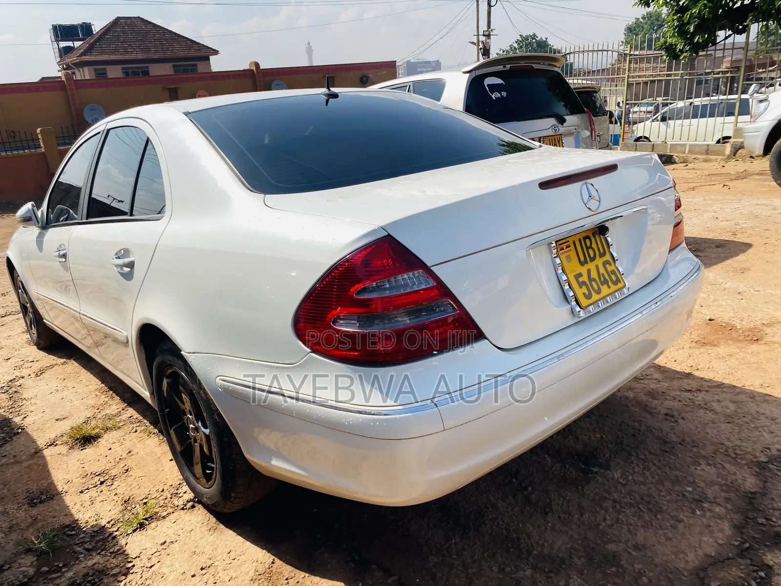Mercedes-Benz E320 2004 White