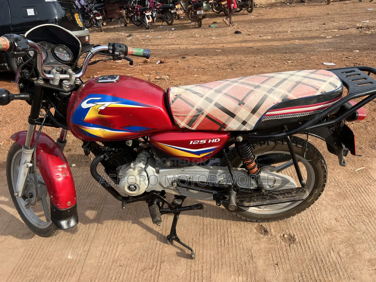 Bajaj CT 125X 2023 Red