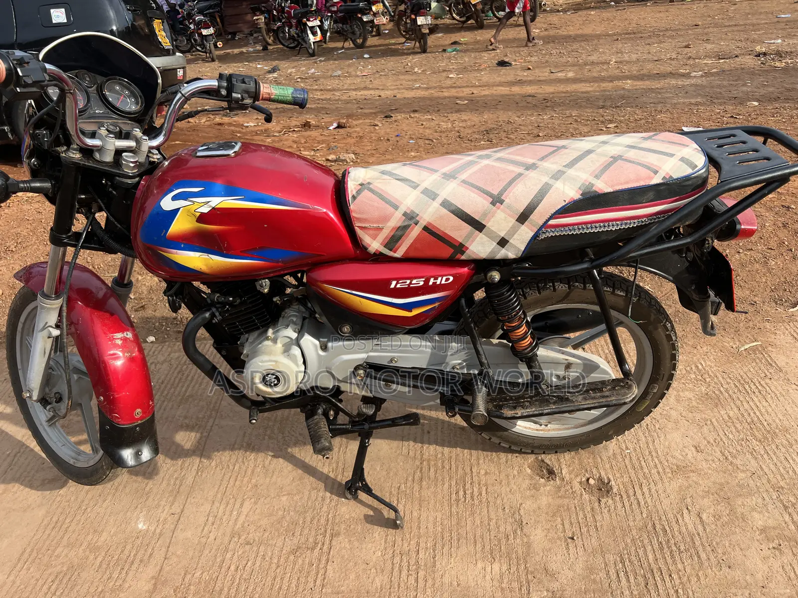 Bajaj CT 125X 2023 Red