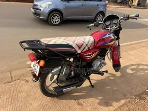 Bajaj CT 125X 2023 Red