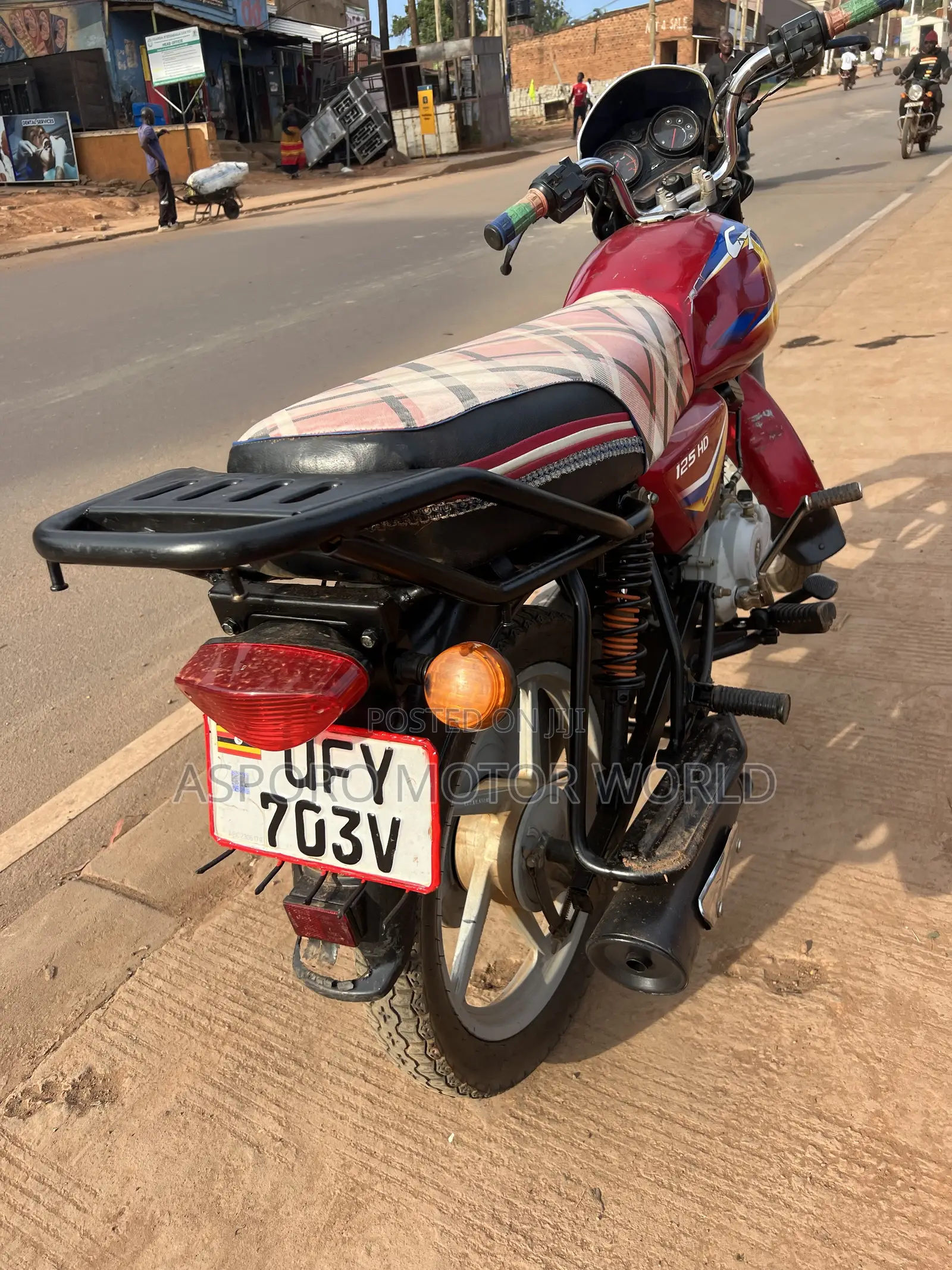 Bajaj CT 125X 2023 Red