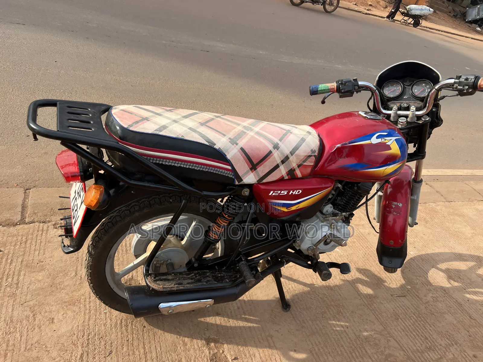 Bajaj CT 125X 2023 Red