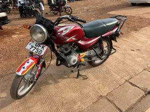Bajaj CT 125X 2022 Red