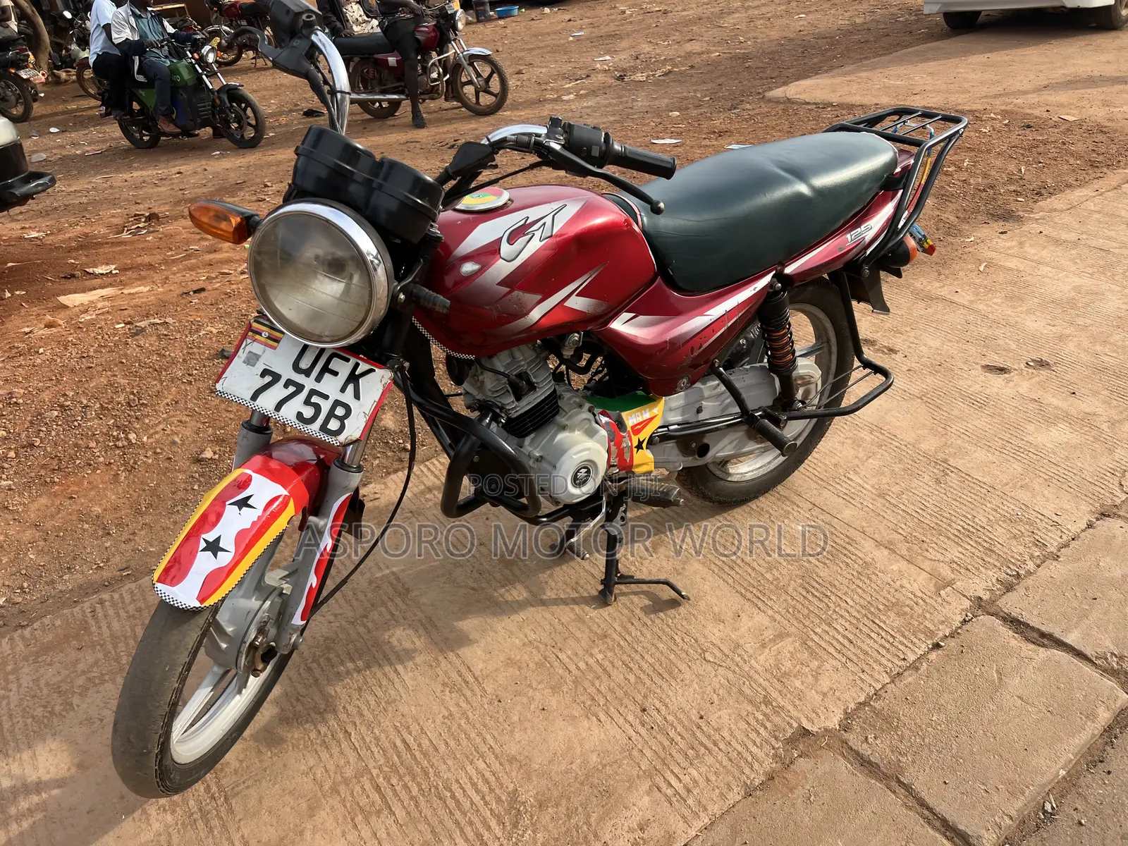 Bajaj CT 125X 2022 Red
