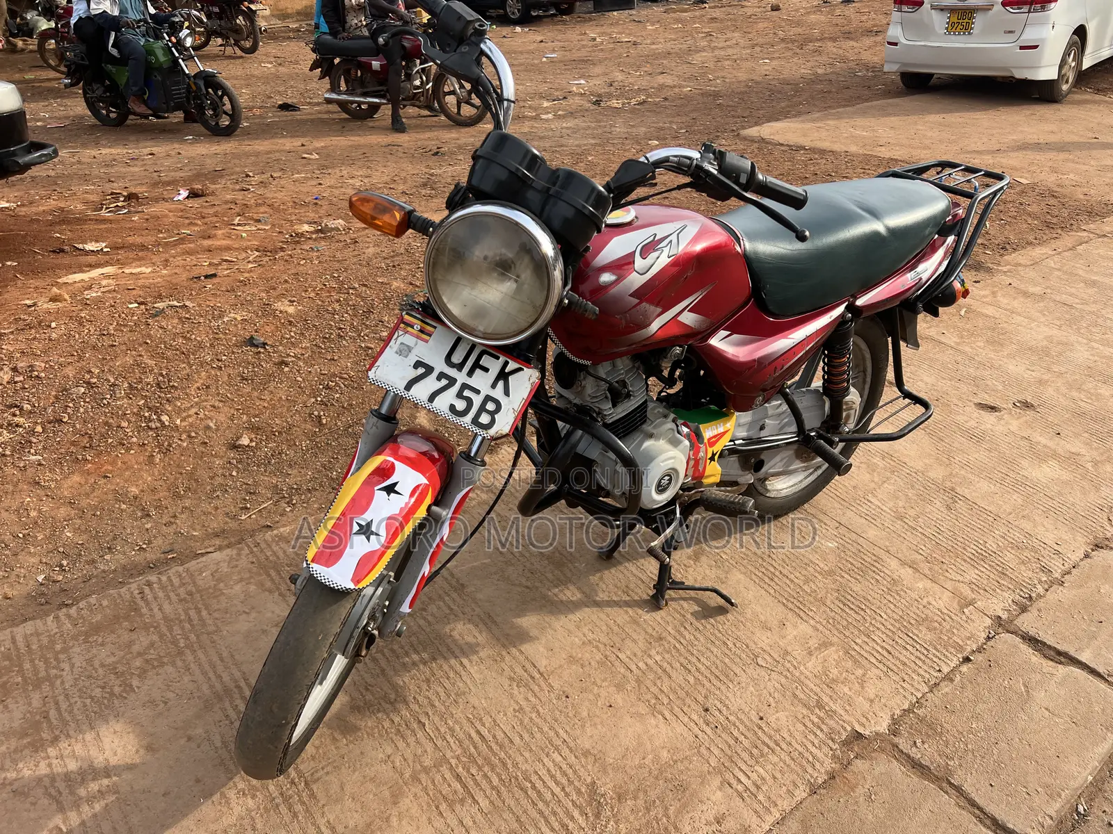 Bajaj CT 125X 2022 Red