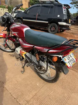 Bajaj CT 125X 2022 Red