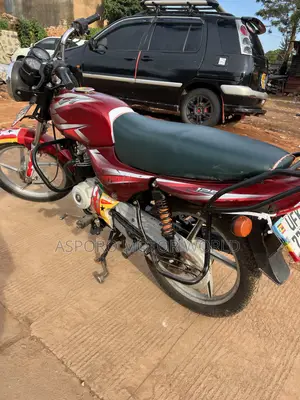 Bajaj CT 125X 2022 Red