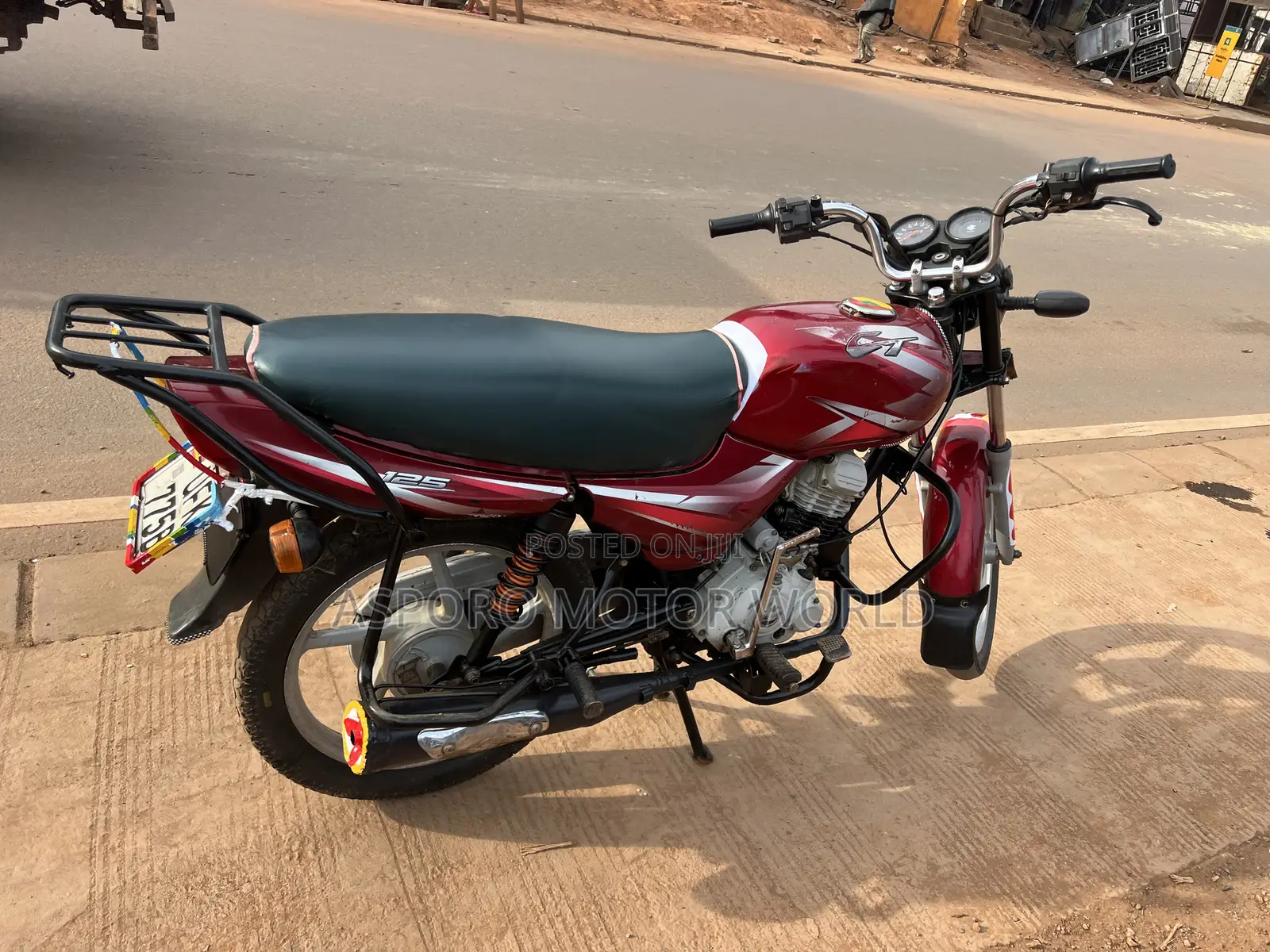 Bajaj CT 125X 2022 Red