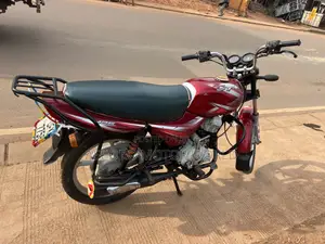 Bajaj CT 125X 2022 Red