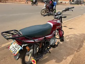Bajaj CT 125X 2022 Red