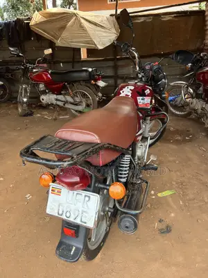 TVS HLX 125 2021 Red