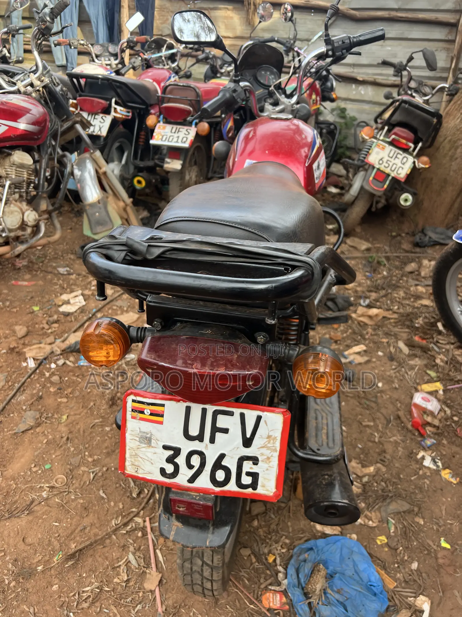 Bajaj CT 125X 2023 Red