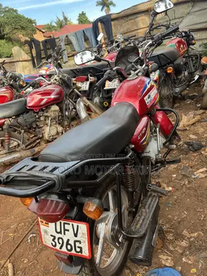 Bajaj CT 125X 2023 Red