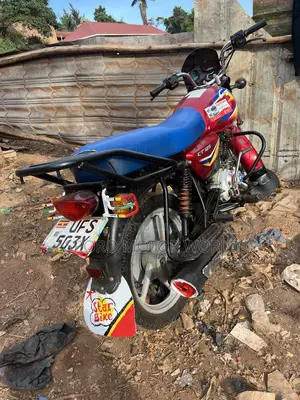 Bajaj CT 125X 2023 Red
