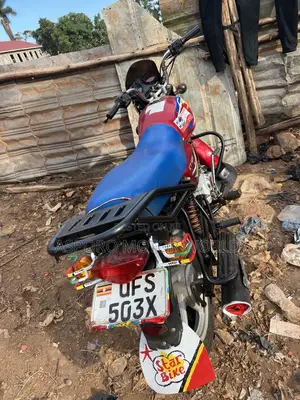 Bajaj CT 125X 2023 Red