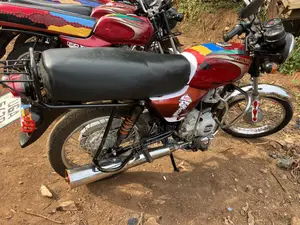 Bajaj Boxer 100 2024 Red