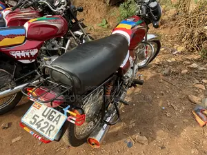Bajaj Boxer 100 2024 Red
