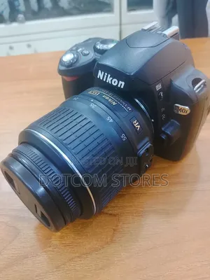 Nikon D40x 10.2mp Digital SLR Camera W/ 18-55mm Lens