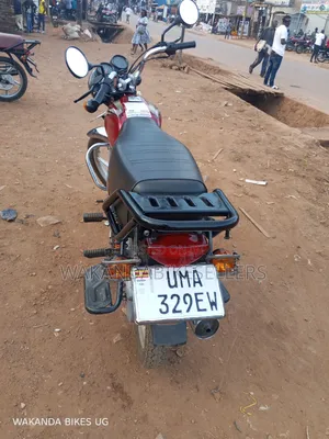 Bajaj Boxer 100 2025 Red
