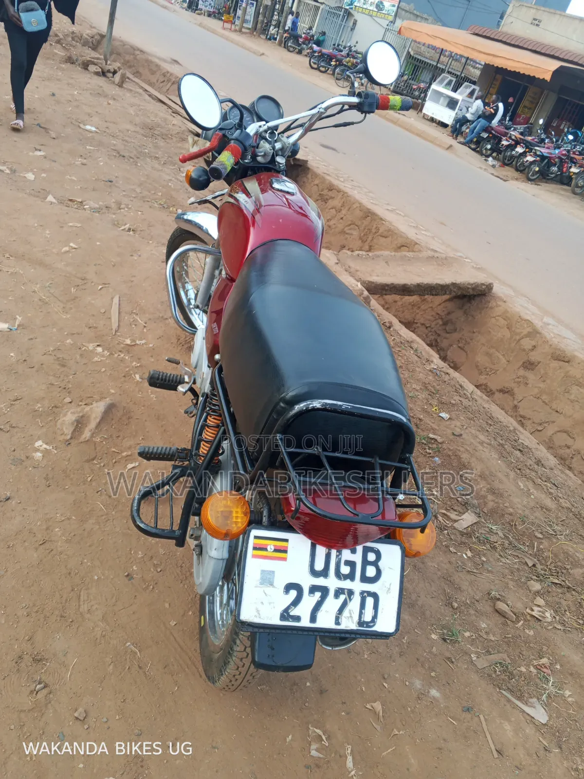 Bajaj Boxer 100 2024 Red